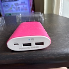 モバイルバッテリー　auショップ購入　アンカー製　iPhoneの画像