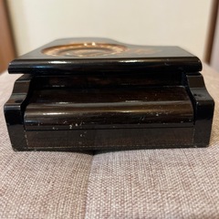 小物入れ付きオルゴールの画像