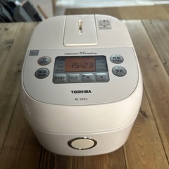【TOSHIBA 炊飯器　2019年製】