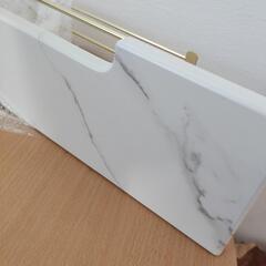 トイレットペーパー置きの画像
