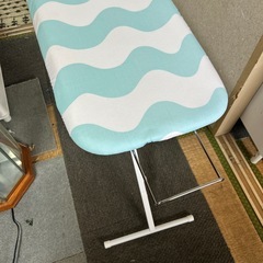 アイロン台スタンド式(高さ調節可能の画像