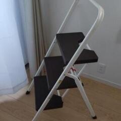 三段脚立　耐荷重100kg　