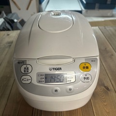 【TIGER 炊飯器　2022年製】