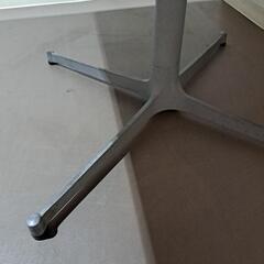正方形木製テーブル　②の画像