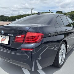神奈川【自社ローン】保証人無可★全国対応★5シリーズ【523i】車検2年付/Bluetooth/ドラレコ/サンルーフ/ワンオーナー/パワーシート/オットマン/TV/DVD再生/バックカメラ/ミラー型ETCの画像