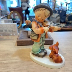 B7041【ゲーベル】子犬の愛 フンメル