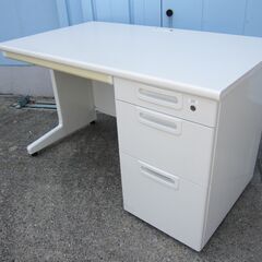 3つまとめて【大阪市　引取専用】事務机とイスのセット 大阪府の事務机の中古が安い！激安で譲ります・無料であげます