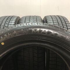 DUNLOP WINTER MAXX WM03 215/55R18 18インチ スタッドレス 4本 23年製 バリ溝 CX-30/MX-30 ハイエース等　(MTE966)クレジットカード QRコード決済可能の画像