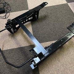 NBロードスター　シートレール 運転席側の画像