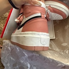 Nike Women's Air Jordan 1 High Elevate "Red Stardust"の画像