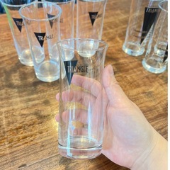 コップ グラス ウイスキーの画像