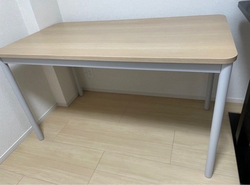 IKEA 机テーブル黒 (プナム) 名古屋のオフィス用家具《机》の