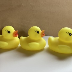 ★音鳴りアヒル！あひるのおもちゃ3匹セット（アヒル/ピーピートイ/お風呂/バスグッズ/ぬいぐるみ）の画像