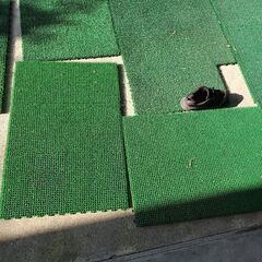 受付終了しました　人工芝　お渡しは日曜の午前中のみ