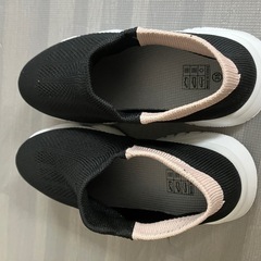 新品メッシュシューズの画像