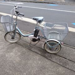 ブリヂストン電動三輪車の画像
