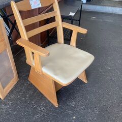 リサイクルショップどりーむ荒田店　No3635 イス　回転　ダイニング　の画像