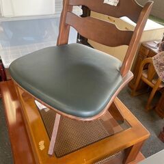 リサイクルショップどりーむ荒田店　No3029 　イス　回転チェア　ローチェア　の画像