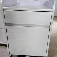 収納ワゴン付き