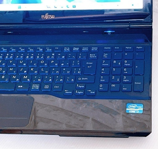 タッチパネル 【爆速！SSD】Windows11 i7 8GB ✨富士通 黒
