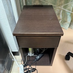 激安早い者勝ち3点セット机、椅子、サイドボードの画像