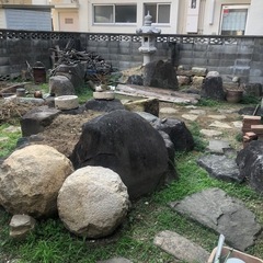 庭石その他　所用により中断中　　8月中頃再開します 