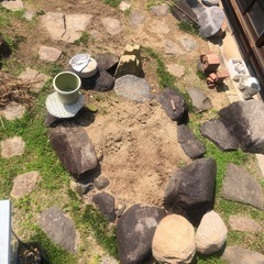 庭石その他　所用により中断中　　8月中頃再開します の画像