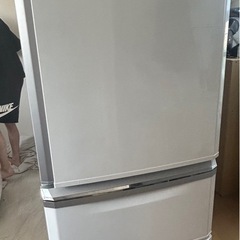 【2016年製•大容量‼️】三菱 335L 冷蔵庫 MR-C34...