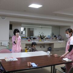 週1～OK/夜勤専従の介護スタッフの画像