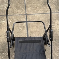 Pandaloli ペットカート 犬 バギー ベビーカー:中型犬 小型犬 猫 多頭 カート 4輪 軽量コンパクト 耐荷重25Kg 前輪360°回転 後輪ブレーキ付き 飛び出し防止リード2本付き 折りたたみ 組み立て簡単 ベージュ色の画像