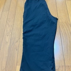PACIFIC グリーン半袖Tシャツとprince黒カーゴパンツセットの画像