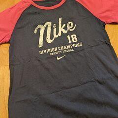 女児スポーティーTシャツ、キャップの画像