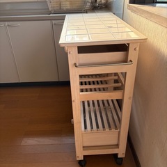 キッチンワゴンの画像