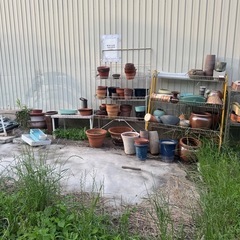 植木鉢　などの画像