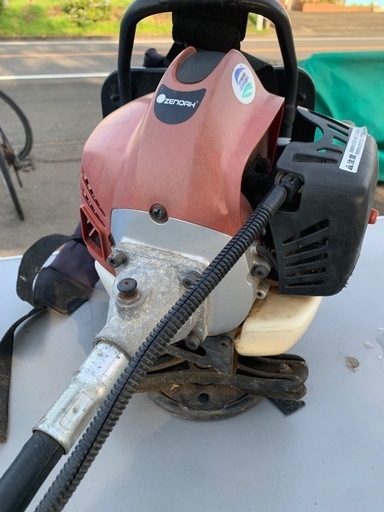 ゼノア　背負い式草刈機