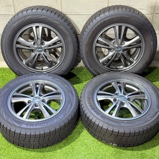 【決まりました】【美品】マークXに　215/60R16  ヨコハマ　アイスガード7 よく効きます