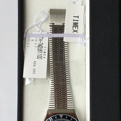 【新品未使用】腕時計 TIMEX Q ブルー×オレンジ TW2U6110の画像