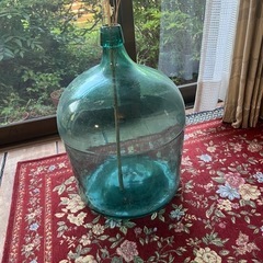 デミジョンボトル　アンティーク　ガラス瓶の画像
