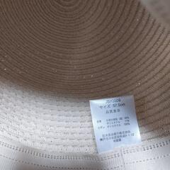 新品　広つば麦わら帽子　リボン付きの画像