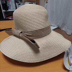 新品　広つば麦わら帽子　リボン付き