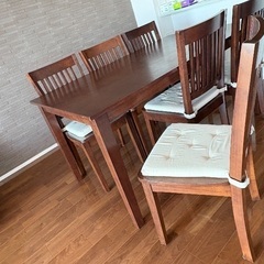 6人掛けのダイニングテーブル/チェアの画像