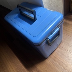 クーラーボックスの画像