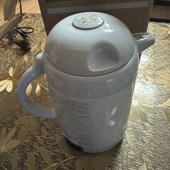 ほぼ新品：電気ケトル（1回のみ使用）