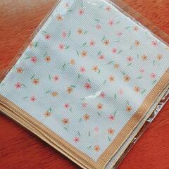 未使用美品 ハンカチ ガーゼ等　　　　選取り3枚¥600　5枚なら¥800の画像