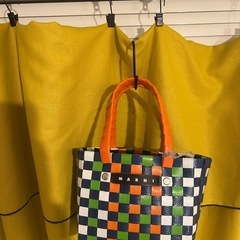 マルニ　MARNI ミニハンドバッグ　キッズ兼用　ブランド　
