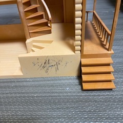 シルバニアファミリー赤いお家、家具の画像