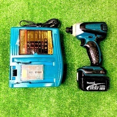 ♦️良好品♦️マキタTD132D・インパクトドライバー14.4v...