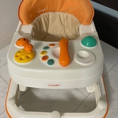 combi 　コンビ　歩行器