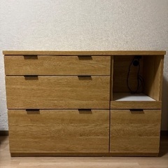 ニトリ　エトナ　食器棚