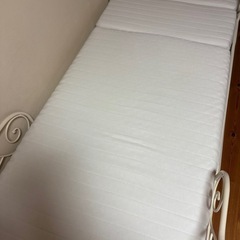 【お話し中】IKEA  子供用ベッド　伸縮　MINNEN 旧モデル　白の画像